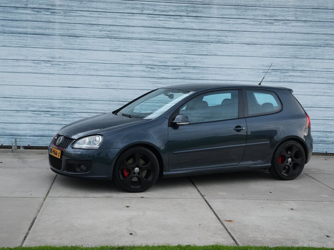 Volkswagen Golf - 2.0 TFSI GTI 270Pk Airco Cruise Apk 09-2027. - AutoWereld.nl