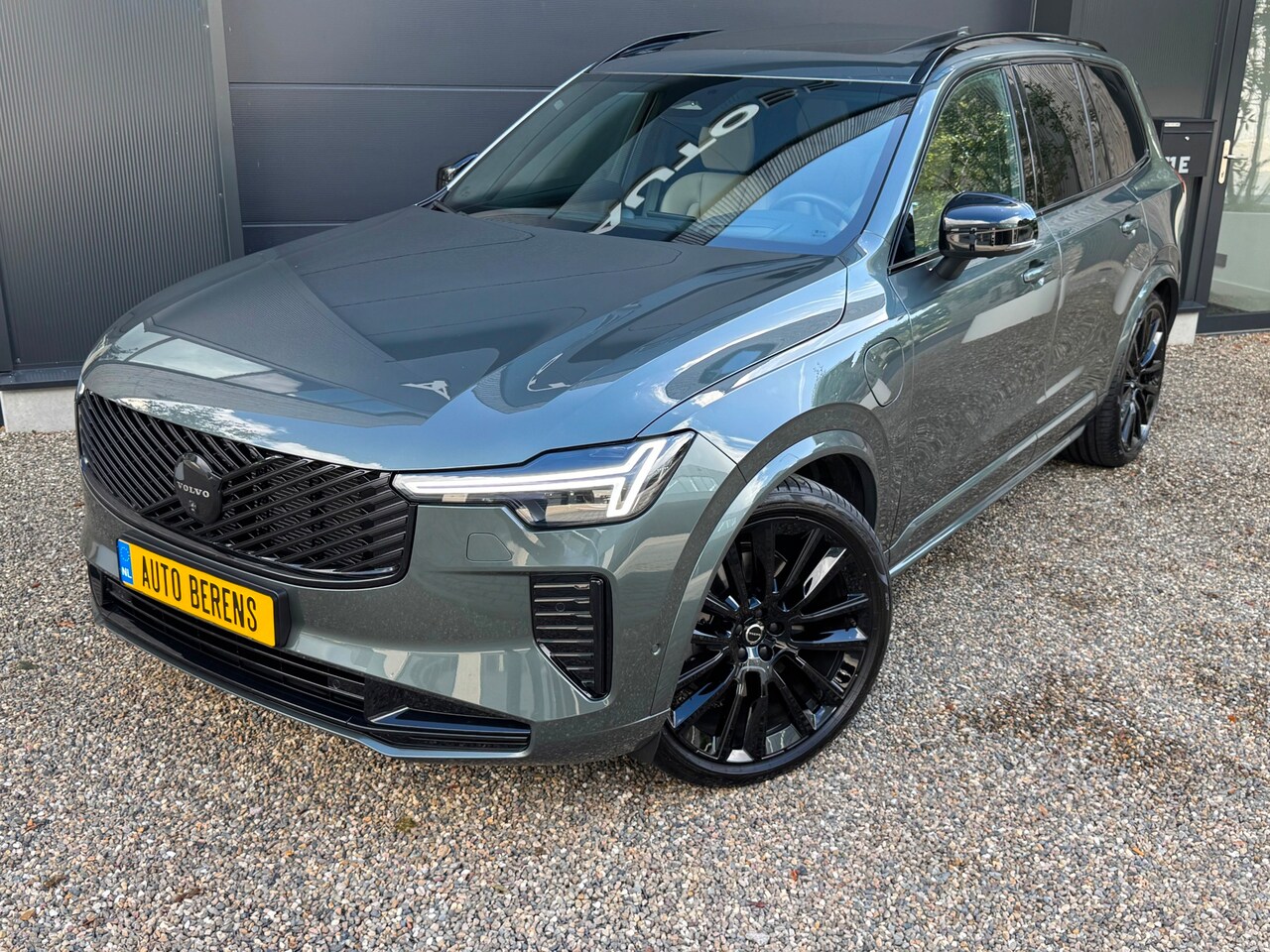 Volvo XC90 - 2.0 T8 Plug-in hybrid AWD Ultra BLACK | HEICO | Bowers&Wilkins | Luchtvering | Massage| Ve - AutoWereld.nl