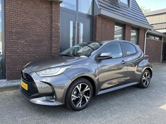 Toyota Yaris - 1.5 Hybrid 115 Dynamic LED | CAMERA | ADAPTIVE CRUISE CONTROL | APPLE CARPLAY / ANDROID AU