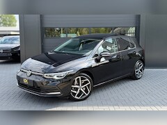 Volkswagen Golf - 1.5 eTSI Style|Hud|Camera|IQ.Light|Pano