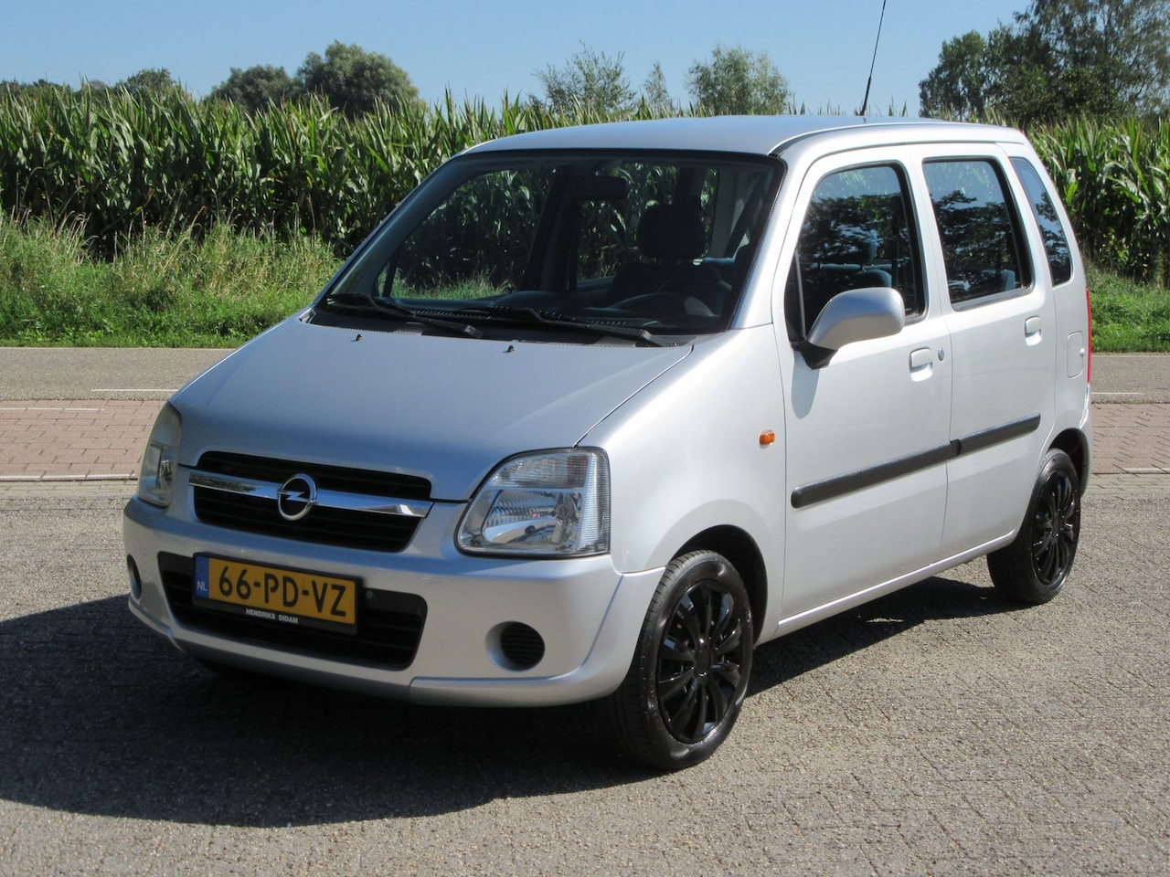 Opel Agila - 1.2-16V Enjoy + Trekhaak + Zeer mooi - AutoWereld.nl