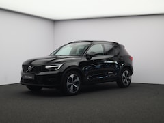 Volvo XC40 - 2.0 B4 Plus Dark / Trekhaak / Pan. dak / Harman Kardon / 360 camera / Nubuck / Stoel-stuur