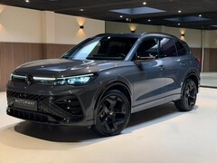 Volkswagen Tiguan - 1.5 eTSI R-Line|Keyless|360 camera|Sfeer|