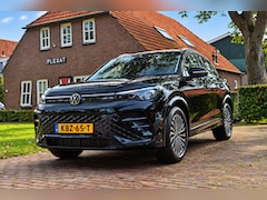 Volkswagen Tiguan - 1.5 eTSI R Edition DSG. | R-Line | Massage Stoelen | Panorama | IQ Light | Dodehoekbewakin