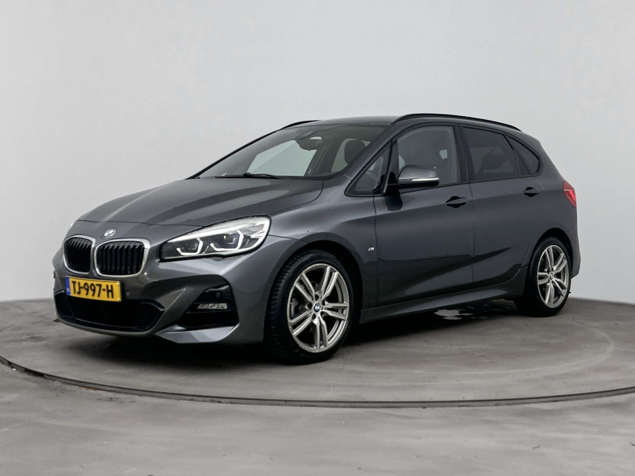 BMW 2-serie Active Tourer - 218i 140Pk Executive Launch Edition | Navigatie | Achteruitrijcamera | Climate Control | S - AutoWereld.nl