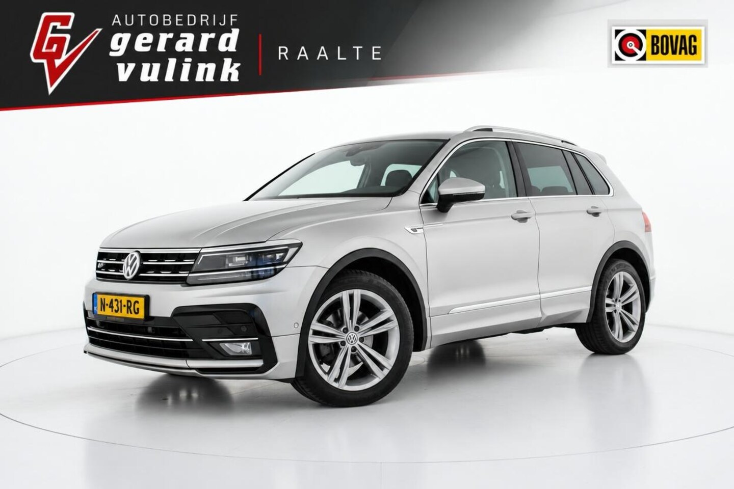 Volkswagen Tiguan - 1.5 TSI DSG Highline R-Line PANO DIGID ADAP CRUISE - AutoWereld.nl