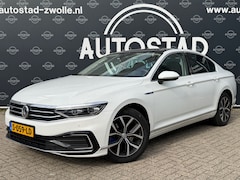 Volkswagen Passat - 1.4 TSI PHEV GTE Automaat / Apple Carplay / Pano / Virtual Cockpit / Navi / APK / Airco