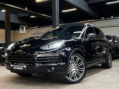Porsche Cayenne - 4.8 S Pano Pano/Luchtvering/Navi/
