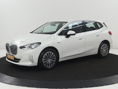 BMW 2-serie Active Tourer - 225 e xDrive Luxury Line | SOH 91, 6% | Leder | Carplay | Navigatie | Sfeerverlichting | C