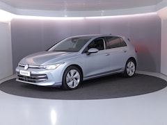 Volkswagen Golf - 1.5 eHybrid Style Edition 204 pk Automaat (DSG) | Private lease vanaf €610| Navigatie via