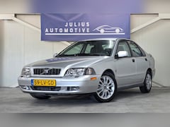 Volvo S40 - 2.0 Europa Nordic Leer Xenon CruiseControl DSA Netjes