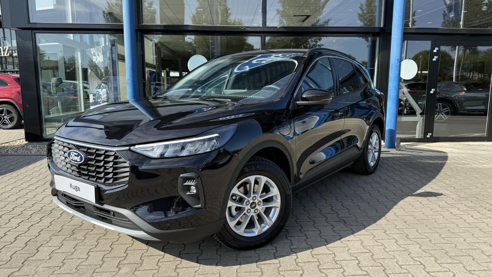Ford Kuga - 2.5 PHEV Titanium €4.000,- Voordeel | Direct beschikbaar | Driver assistance Pack | Wegkla - AutoWereld.nl