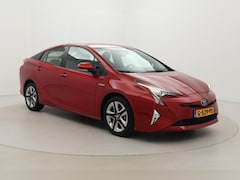 Toyota Prius - 1.8 Dynamic | Dodehoek detectie | Navigatie | JBL | Stoelverwarming | Head-up display | Ke