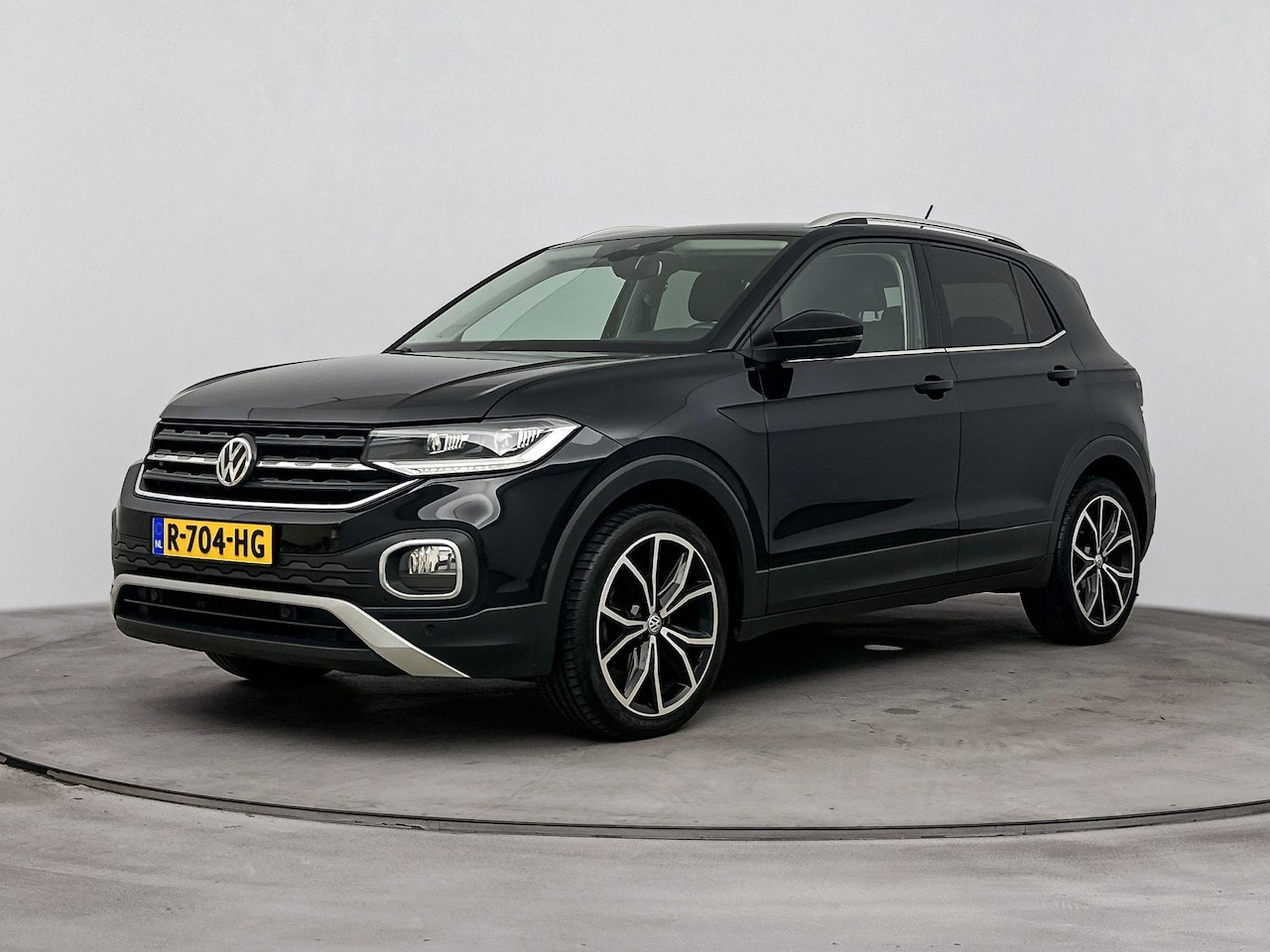Volkswagen T-Cross - 1.0 TSI Style Aut. | Luxe | Stoelverwarming | Trekhaak | 18" lm-wielen | Navigatie | Apple - AutoWereld.nl