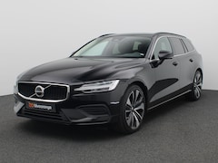 Volvo V60 - 2.0 B4 Core 197PK Aut. Trekhaak, Achteruitrijcamera, Keyless, 19" LM Velgen, Navi, Stoelve