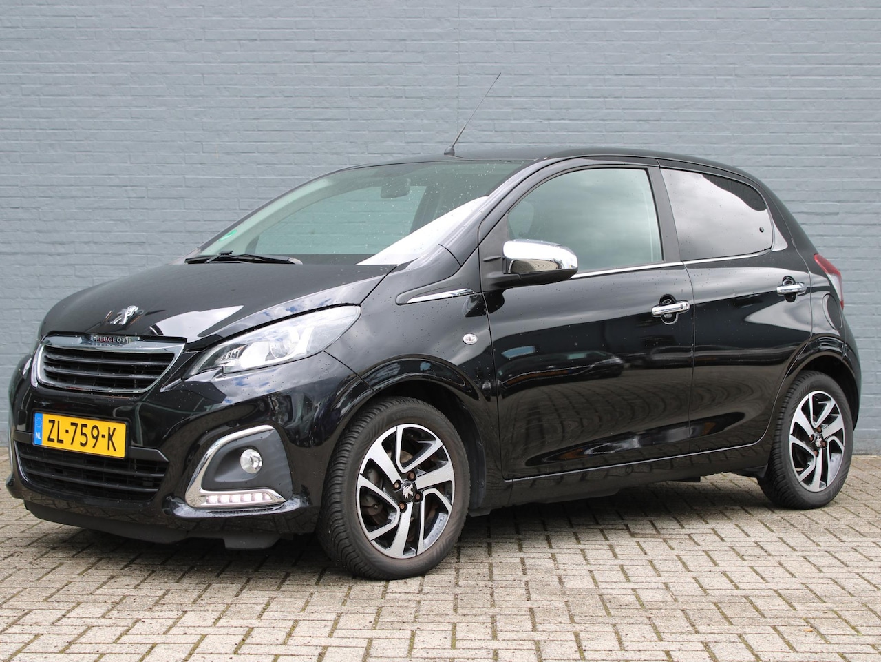 Peugeot 108 - 1.0 e-VTi Allure | Airco | Lichtmetalen Velgen | Navigatie - AutoWereld.nl