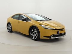 Toyota Prius - 2.0 Plug-in Executive | Panoramadak | Dodehoek detectie | Stoel-/stuurverwarming | Apple C