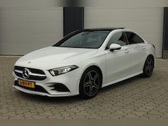 Mercedes-Benz A-klasse - 180 AMG Pano Trekhaak Widescreen Carplay