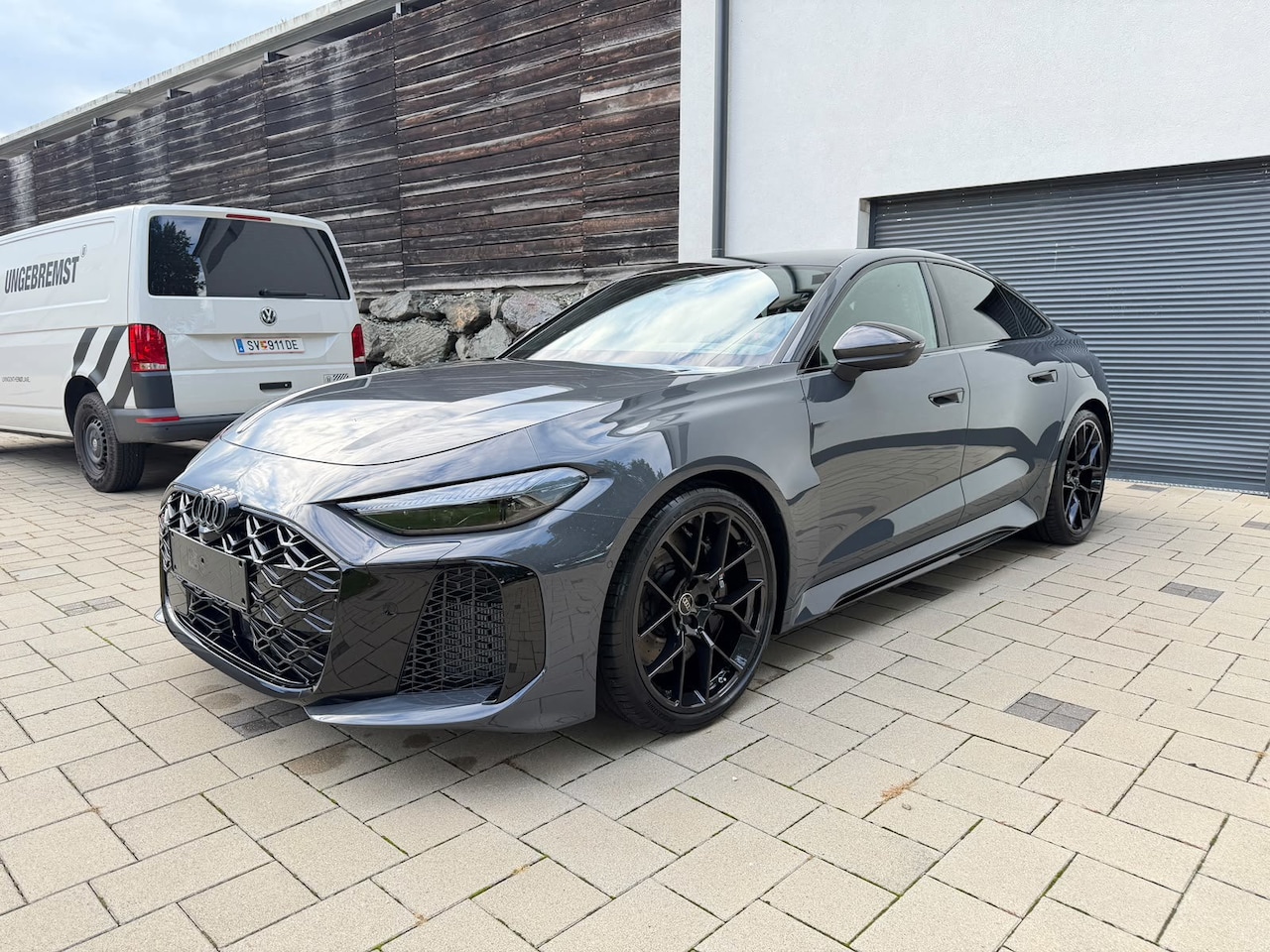 Audi RS5 - HYBRID|Tech Pro|Pano|Sportpakket|5 JR Garantie - AutoWereld.nl