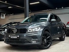 Volkswagen Tiguan - 1.5 TSI ACT Highline Business R Line Pano/Carplay/ACC/PDC V+A