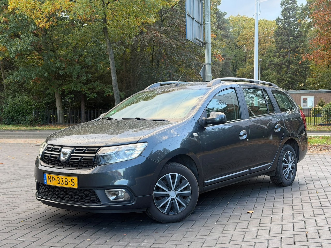 Dacia Logan MCV - 0.9 TCe Bi-Fuel Laureate LPG-G3/Airco/Cruise/NAP - AutoWereld.nl