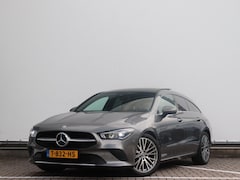 Mercedes-Benz CLA-klasse Shooting Brake - 180 Luxury Line | Trekhaak | Panoramadak | Sfeerverlichting | Keyless | Elektrische klep |