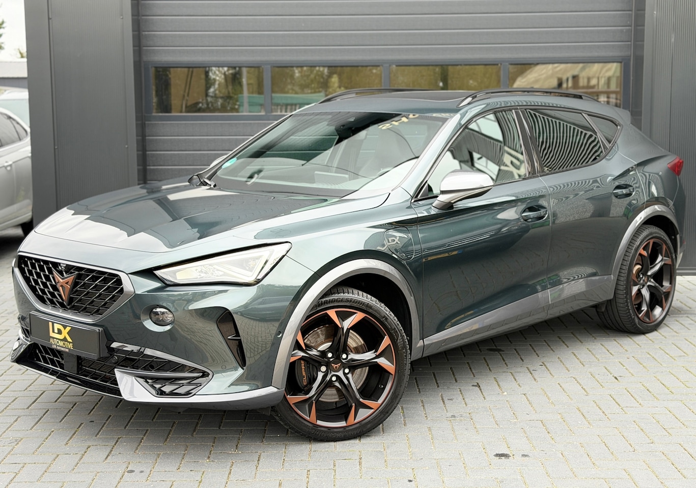 CUPRA Formentor - 1.4 e-Hybrid VZ Performance|Pano|360Camera|Sfeer|Volle uitvoering - AutoWereld.nl
