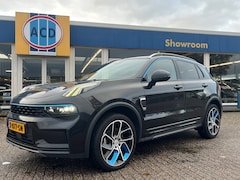 Lynk & Co 01 - 1.5 261pk PHEV 7DCTH | Orig. NL | PanoramaDak | 360 graden Camera | Carplay |
