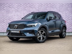 Volvo XC40 - 2.0 B4 Plus Dark | Trekhaak | Harman Kardon Audio | Achteruitrijcamera | Parkeersensoren |