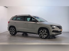 Skoda Karoq - 1.5 TSI DSG ACT Sportline Business Sfeerverlichting Stoelverwarming Adaptive Cruise DAB+