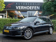 Volkswagen Passat Variant - 1.4 TSI GTE Highline | PANORAMADAK | CARPLAY | KEYLESS | ADAPTIEF | TREKHAAK | PARKEERCAME