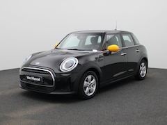 MINI 5-Deurs - 1.5 One Essential | Navigatie | LMV | Parkeer sensoren | Climate control | Union Jack acht