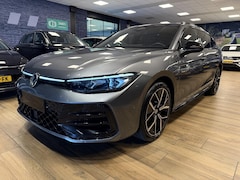 Volkswagen Passat Variant - 1.5 eTSI R-Line Edition PHEV|PANO|TREKHAAK|NAVI|CARPLAY|MEMORY SEAT|STOEL/STUUR VERW.|ACC|