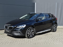 Volvo V40 Cross Country - T3 Polar+ Luxury | Amber Licht interieur | Panoramadak | HarmanKardon Premium Sound | Acht