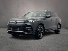 Volkswagen Tiguan - R-Line Business 1.5 TSI eHybrid 272pk DSG Automaat Panoramadak, Adaptive cruise control, 3