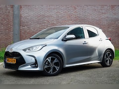 Toyota Yaris - 1.5 Hybrid 115 Business Plus, Stoel en stuurverwarming, Carplay, LM Velgen