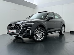 Audi Q5 - 55 TFSI e S edition Competition | 367 PK | Trekhaak | Panoramadak | Matrix LED koplampen |