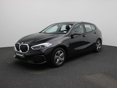 BMW 1-serie - 118i Business Edition | Automaat | Apple Carplay / Android Auto | Parkeer sensoren | Navig