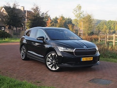 Skoda Enyaq iV - 80 First Edition | SOH 90% | Camera | Trekhaak | Warmtepomp | Sfeerverlichting | Leer | AC