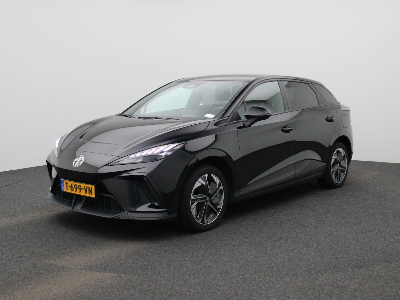 MG MG4 Electric - Comfort 64 kWh | Apple CarPlay | Camera | Led Koplampen | Climate Control | - AutoWereld.nl