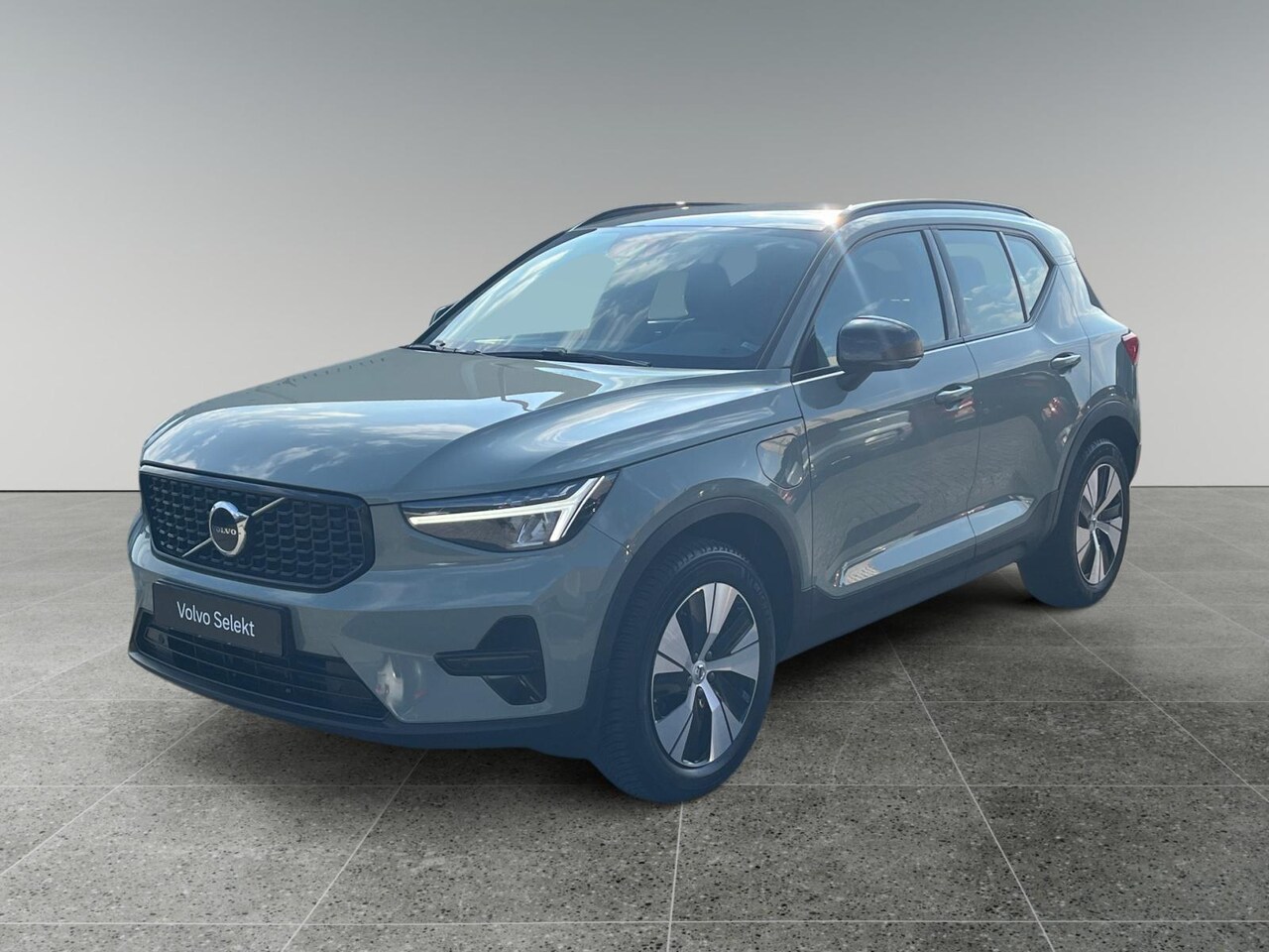 Volvo XC40 - 1.5 T4 Plug-in hybrid Plus Dark - AutoWereld.nl