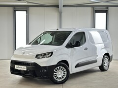 Toyota PROACE CITY Electric - Challenger Long (L2) 50 kWh 136pk | 3pers. | Laadvloer | 3-fase(11kw) | Multimediascherm g