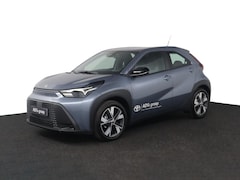 Toyota Aygo X - Hybrid 115 play | Automaat | Apple carplay & Android auto | Parkeer camera | Lichtmetalen