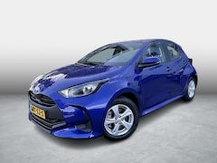 Toyota Yaris - 1.5 Hybrid 115 Comfort Trekhaak all seasonbanden