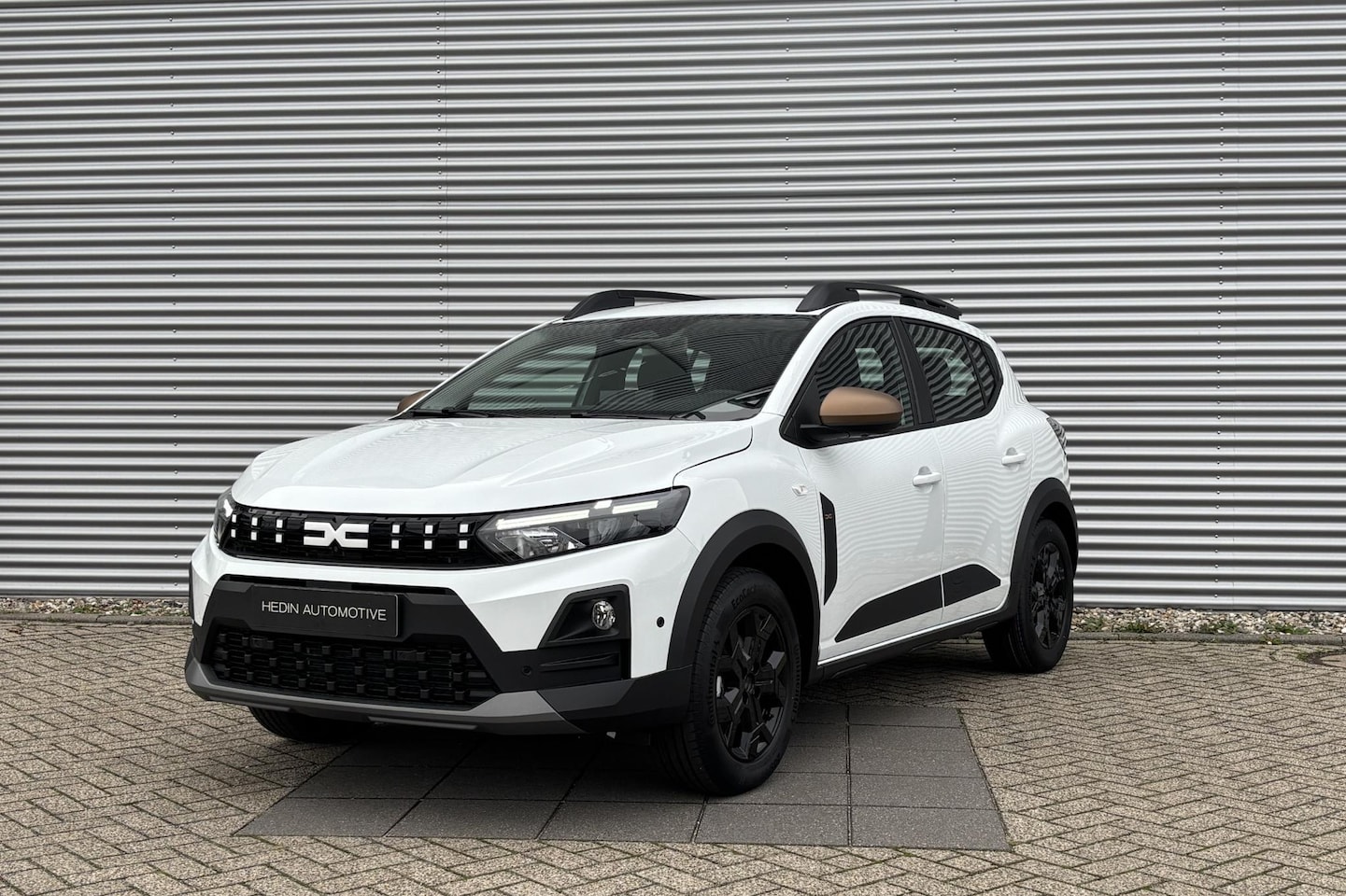 Dacia Sandero Stepway - Hybride 155 Extreme | elektrisch verwarmbare voorstoelen + stuurwiel | cruise control | LM - AutoWereld.nl