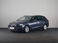 SEAT Leon Sportstourer - 1.5 eTSI Style Business Intense | Technology Pack | Verwarmbare Voorstoelen + Stuurwiel |