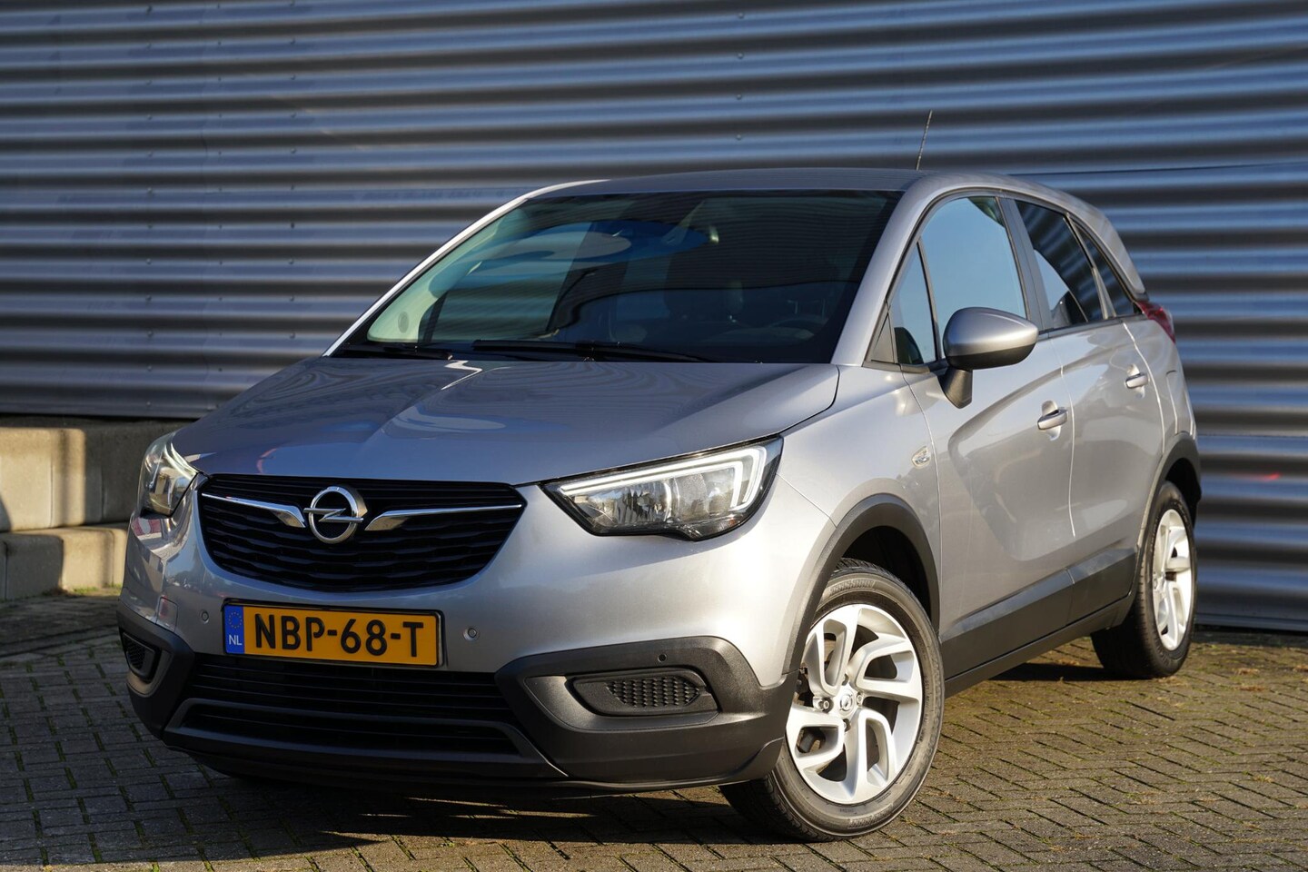 Opel Crossland X - 1.2 Edition Airco Trekhaak - AutoWereld.nl