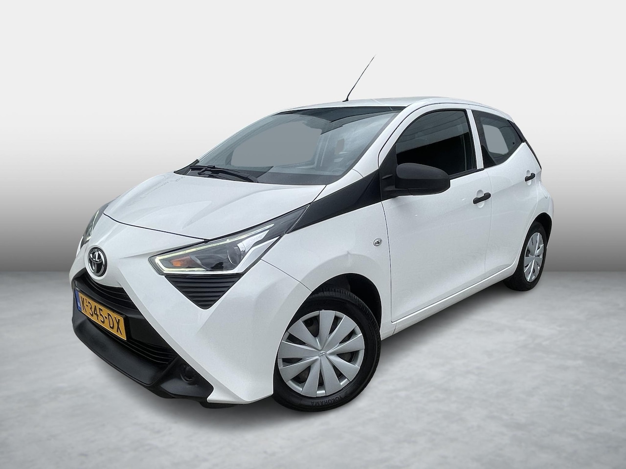 Toyota Aygo - 1.0 VVT-i x-fun 1.0 VVT-i x-fun - AutoWereld.nl