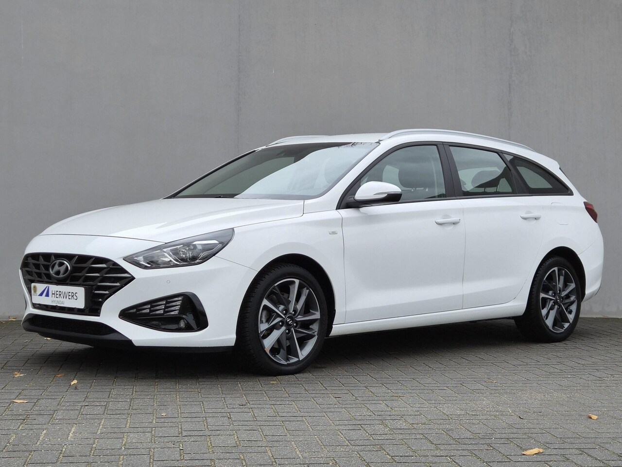 Hyundai i30 Wagon - 1.0 T-GDi MHEV Comfort Smart / Navigatie / Climate Control / Apple Carplay Android / Stuur - AutoWereld.nl