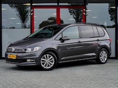 Volkswagen Touran - 1.4 TSI Connected Series 7p | 7-Zits | Navigatie | Achteruitrijcamera | Stoelverwarming |